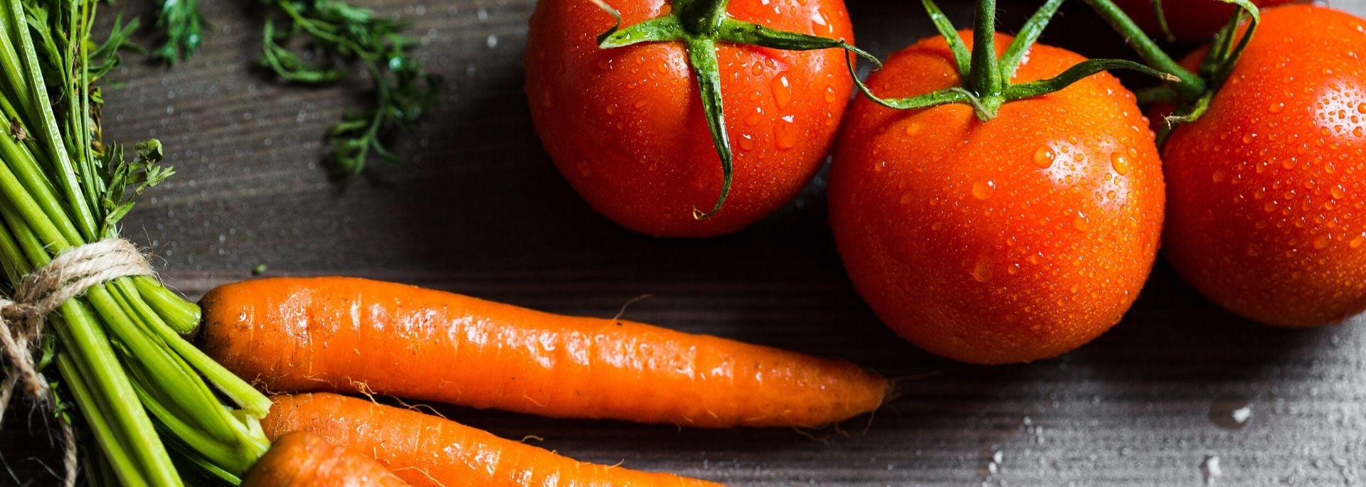 carrots and tomatoes close-up carrots and tomatoes close-up